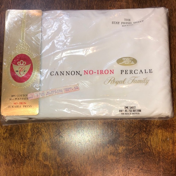 Fitted bottom sheet for full bed NWT - Picture 2 of 8